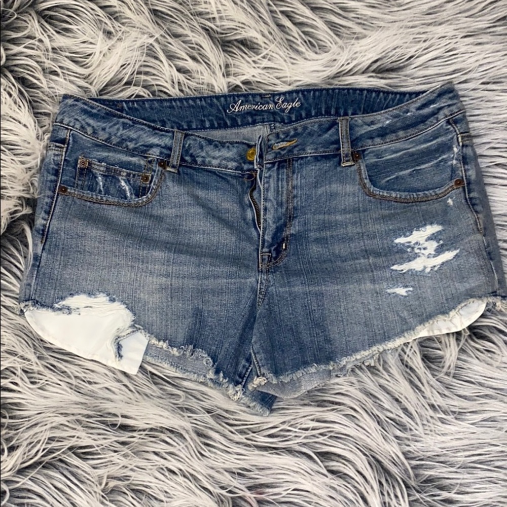 Light-Wash American Eagle Jean Shorts